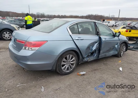 2011 Honda Accord 2.4 Ex from USA, damaged, VIN 1HGCP2F74BA138034